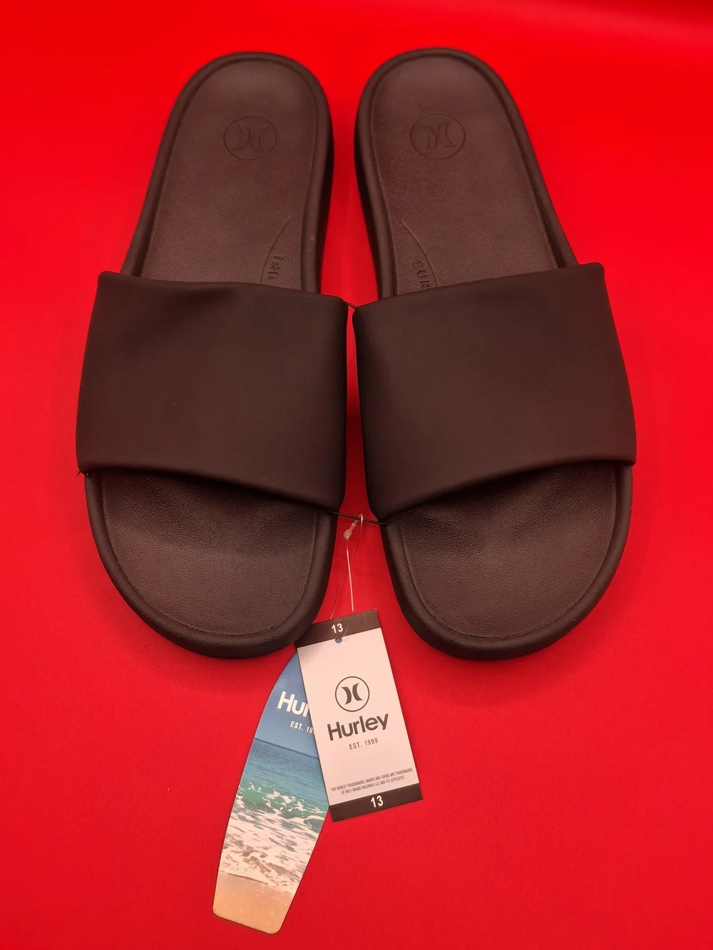 Hurley Red Home Holiday Beach-Themed Tag Set